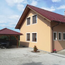 Kliknutím zvětšíte 1