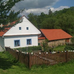 Kliknutím zvětšíte 1