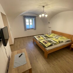 Kliknutím zvětšíte 24