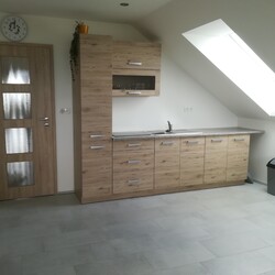 Kliknutím zvětšíte 8