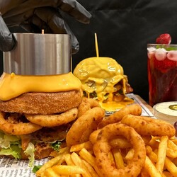 Kliknutím zvětšíte 9