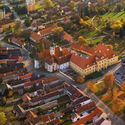 Kliknutím zvětšíte klasterni-areal