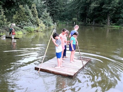 Vodníkova jízda na voru