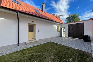 Apartmán na chalupě "Borovanské baroko" s uzavřeným dvorkem