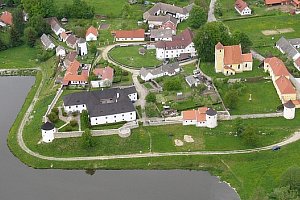 Tvrz Žumberk u Nových Hradů