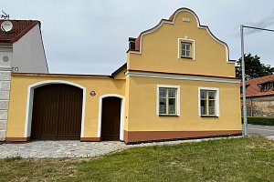 Apartmán na chalupě "Borovanské baroko" s uzavřeným dvorkem