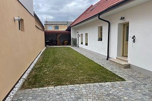 Apartmán na chalupě "Borovanské baroko" s uzavřeným dvorkem