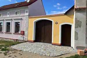 Apartmán na chalupě "Borovanské baroko" s uzavřeným dvorkem