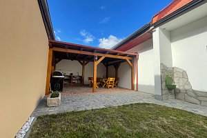 Apartmán na chalupě "Borovanské baroko" s uzavřeným dvorkem