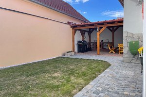 Apartmán na chalupě "Borovanské baroko" s uzavřeným dvorkem